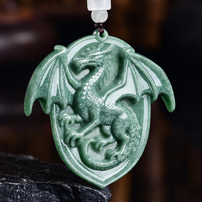 Jewelry & Watches Store - Collier pendentif Dragon en jadéite birmane