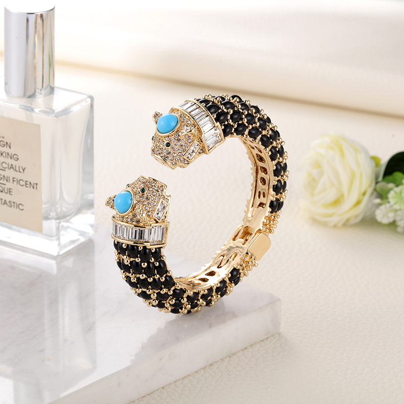 Sally's Paradise Bracelets ani - Paradise Jewelry & Watches Llc Photos avis et prix
