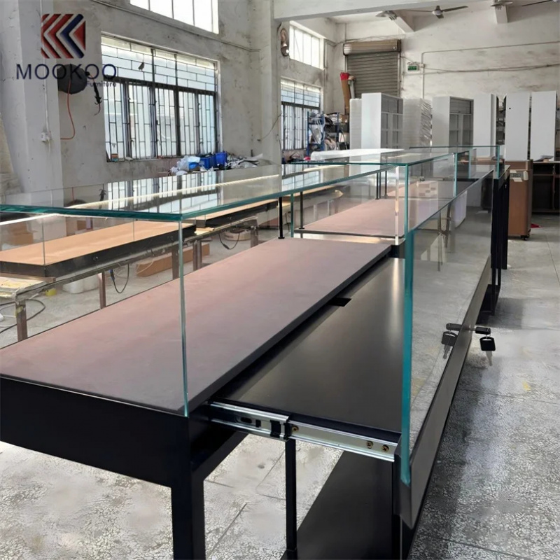 Vitrine en verre personnalisab - Jewelry And Watches Store avis et prix